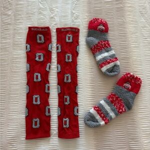 Ohio State Buckeyes Red and Gray Leg warmers and fuzzy Socks Set